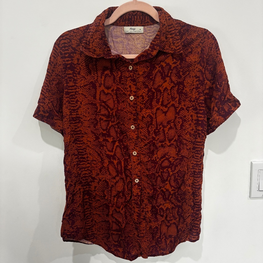 Maaji Maaji Ellie Shirt • Roasted Peach/Brown Snakeskin Print